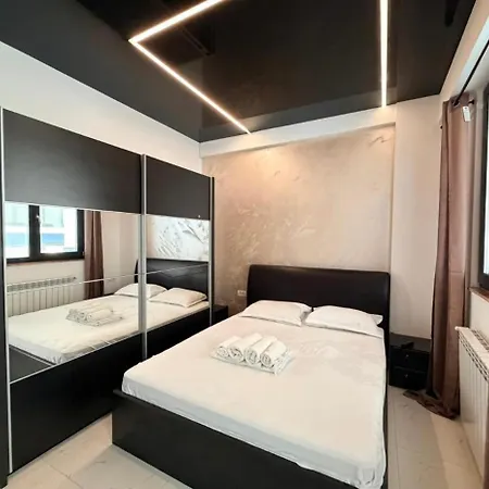 Poseidon Apartment *