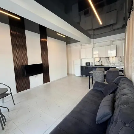 Poseidon Apartment *